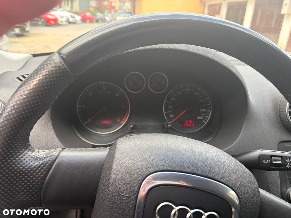 Audi A3 Sportback 1.9 TDI Attraction - 6