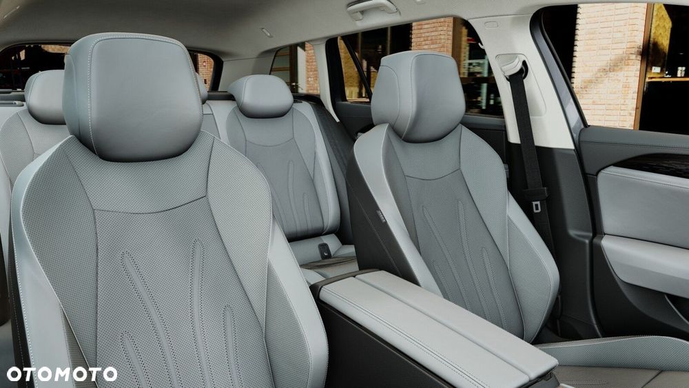 Volkswagen Passat - 11