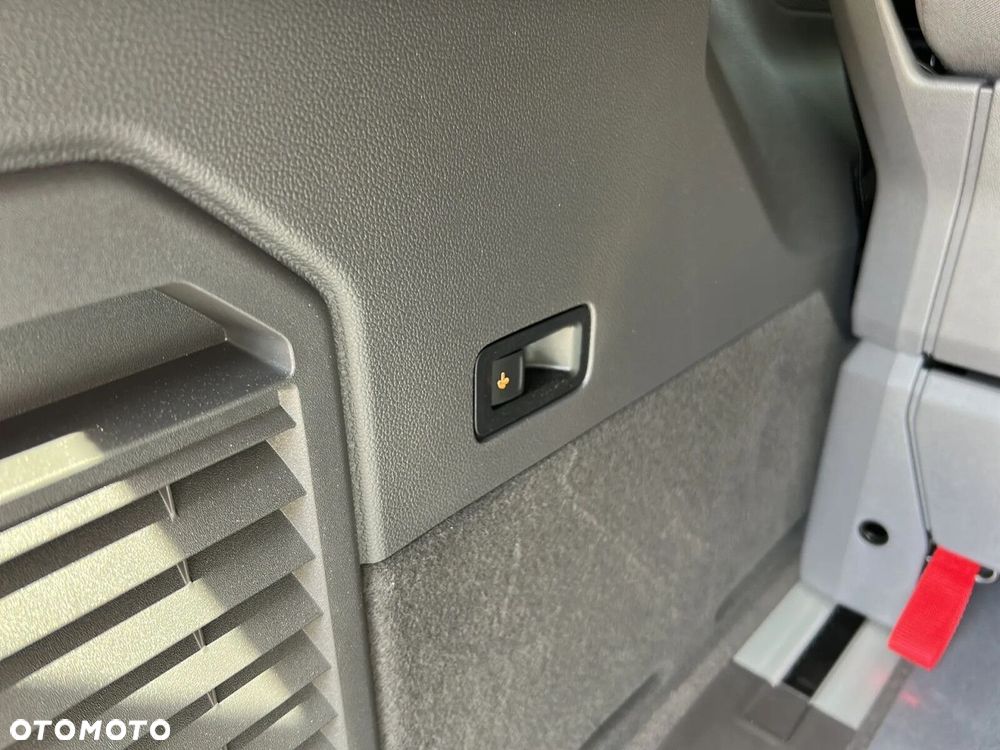 Volkswagen California - 35