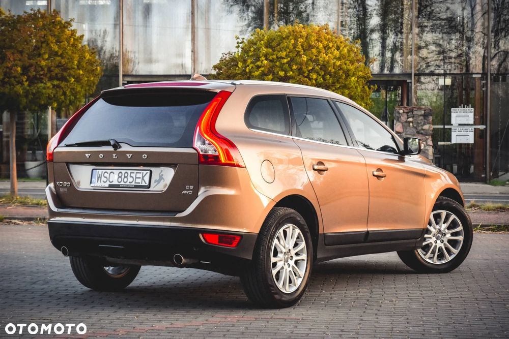 Volvo XC 60 D5 AWD Summum - 3