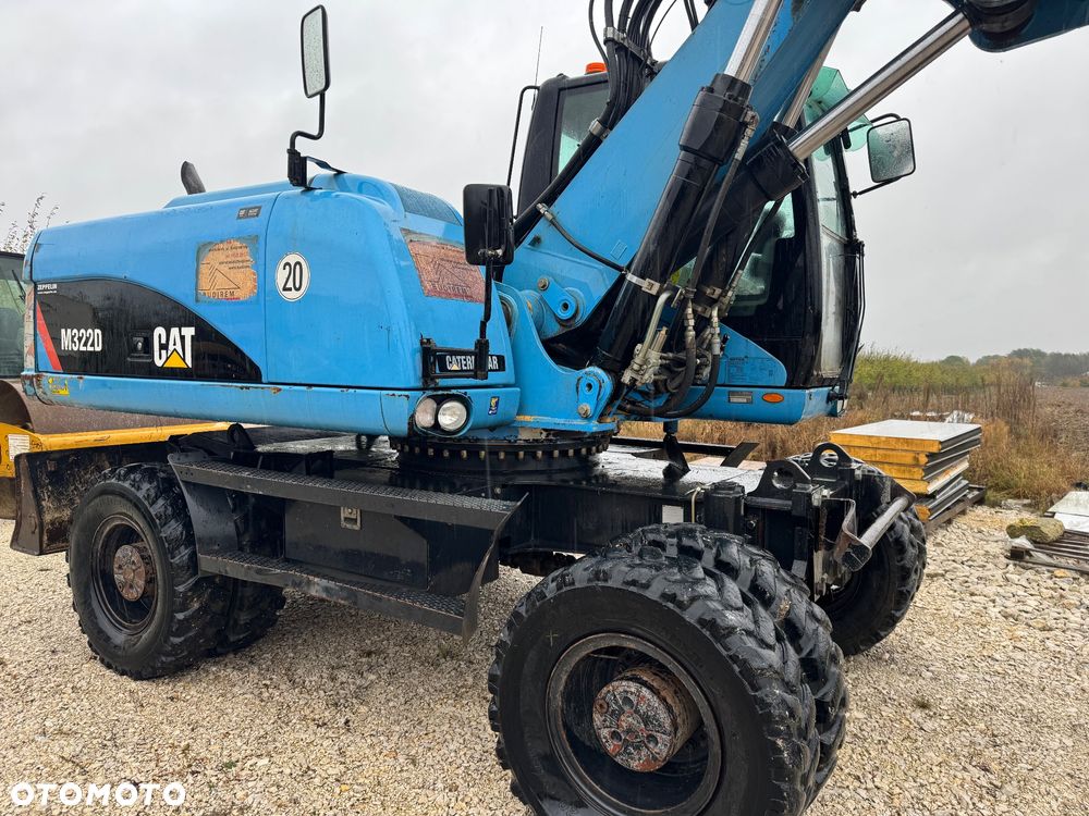 Caterpillar M322D - 6