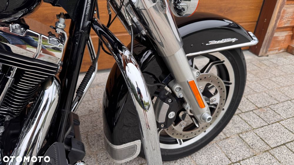Harley-Davidson Touring Road King - 39