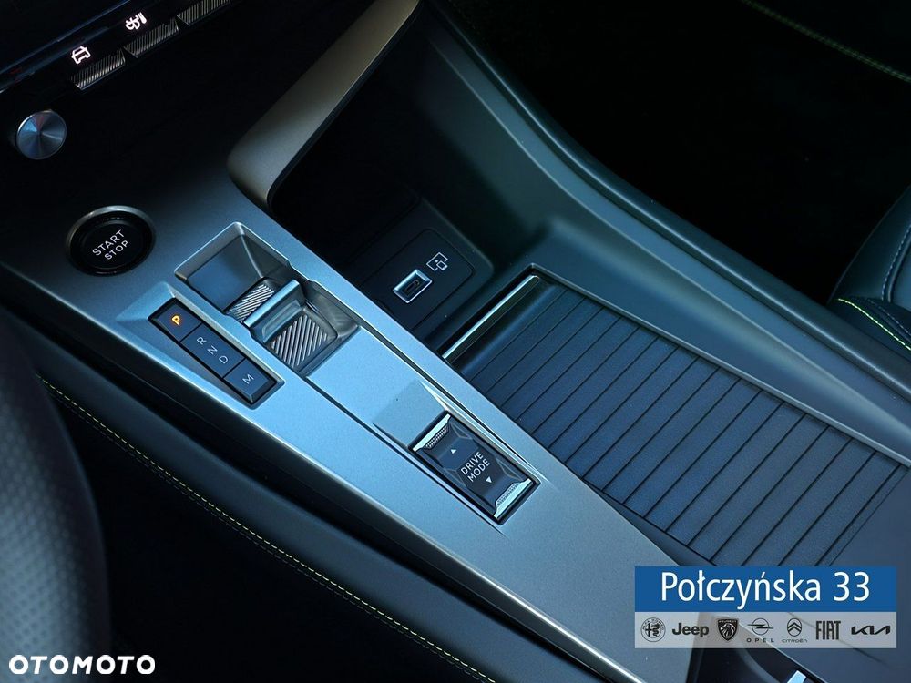 Peugeot 408 - 26