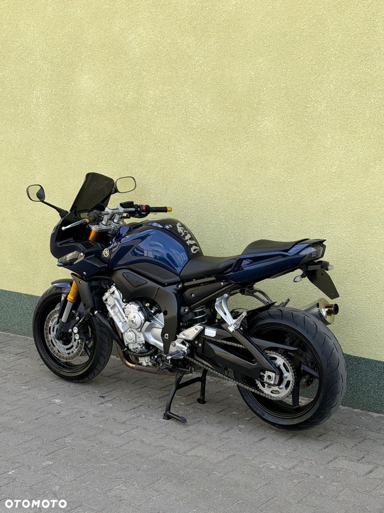 Yamaha FZ - 19