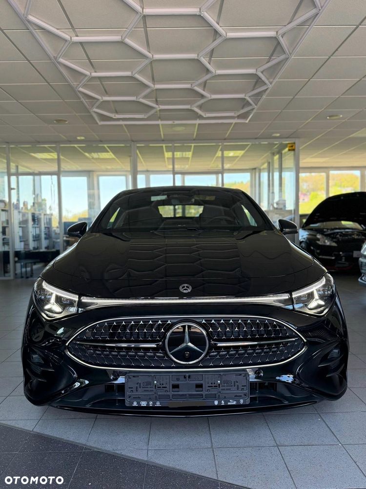 Mercedes-Benz CLA 200 mHEV 8G-DCT - 8