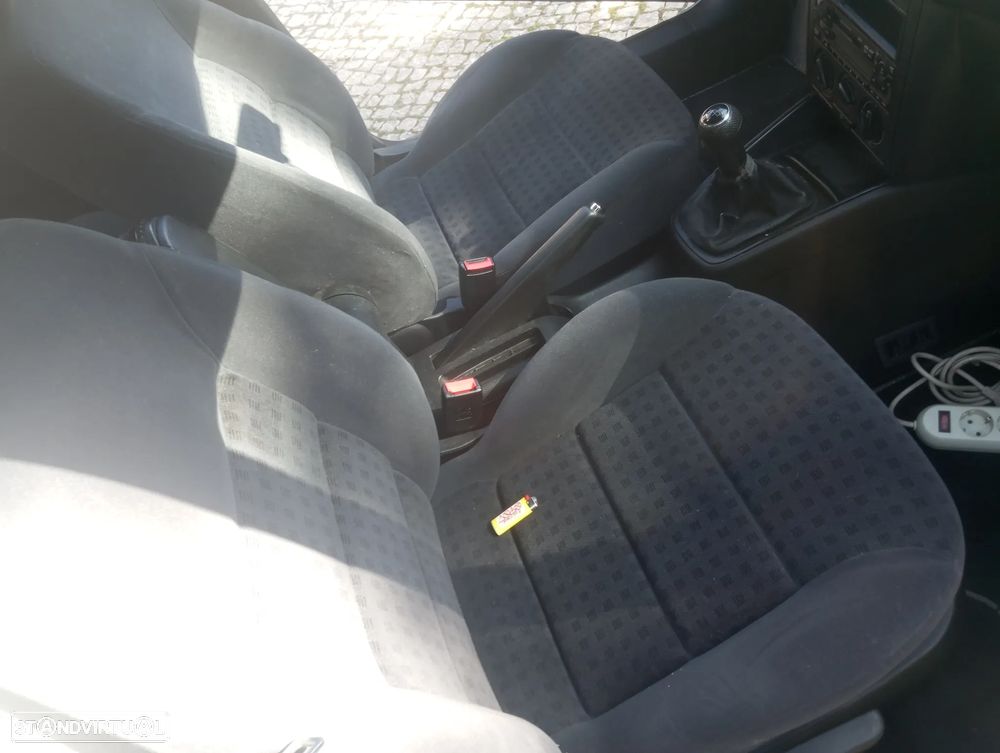 VW Golf 1.4i Confortline JE - 5