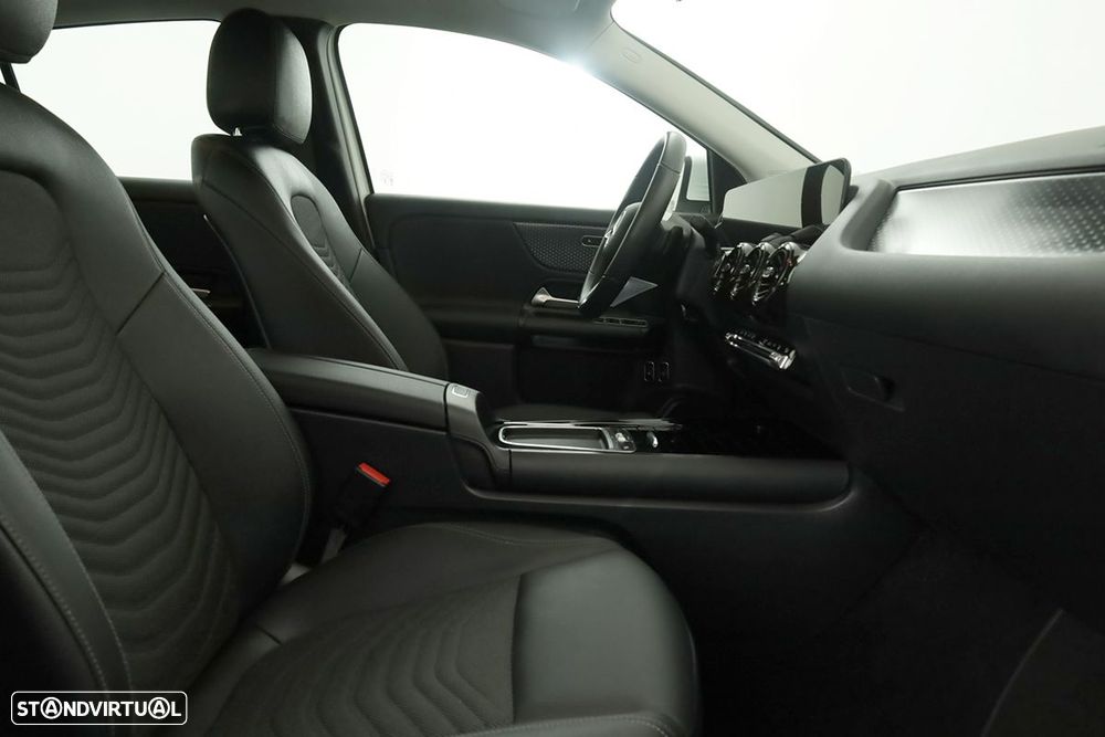 Mercedes-Benz gla-250 e - 22