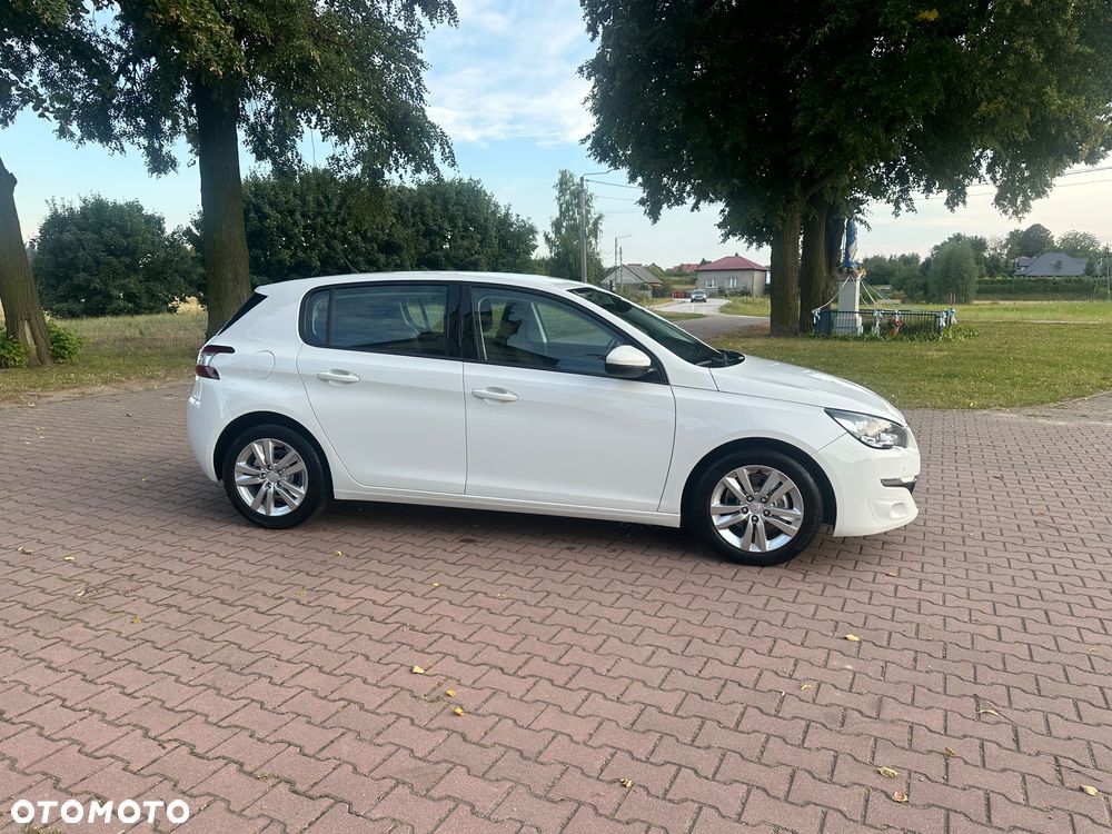Peugeot 308 1.6 THP Active - 32