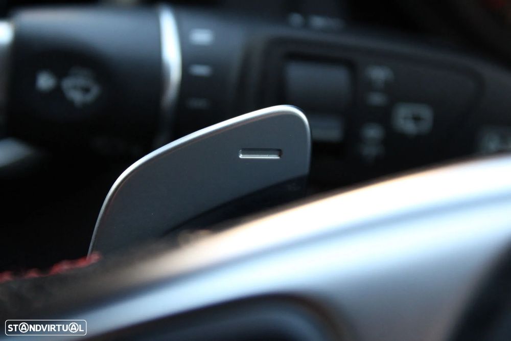 Mercedes-Benz CLA 200 d Shooting Brake 8G-DCT AMG Line - 11