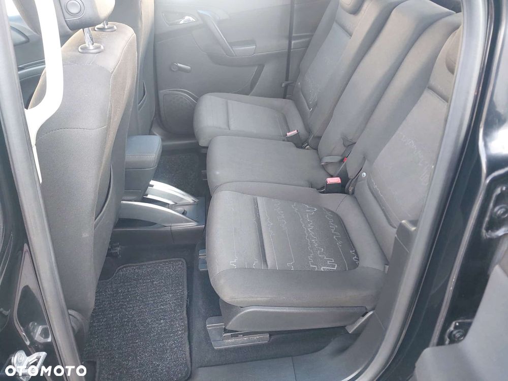 Opel Meriva - 17