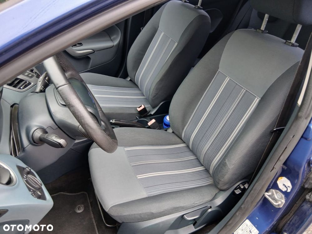 Ford Fiesta 1.25 Ambiente - 21