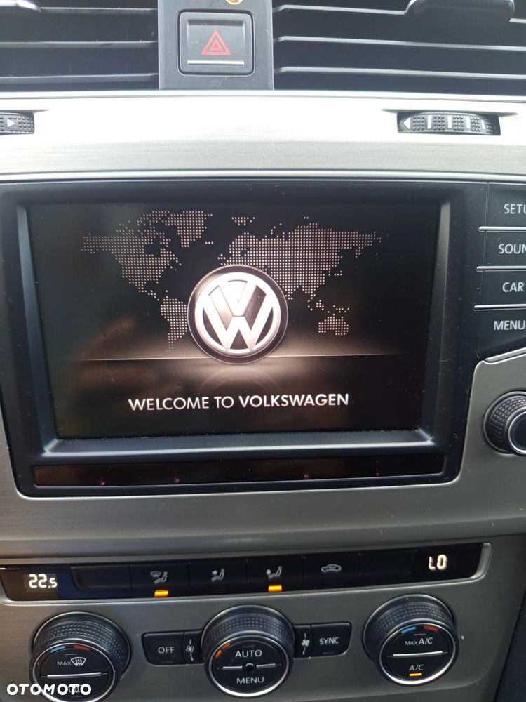Volkswagen Golf - 23
