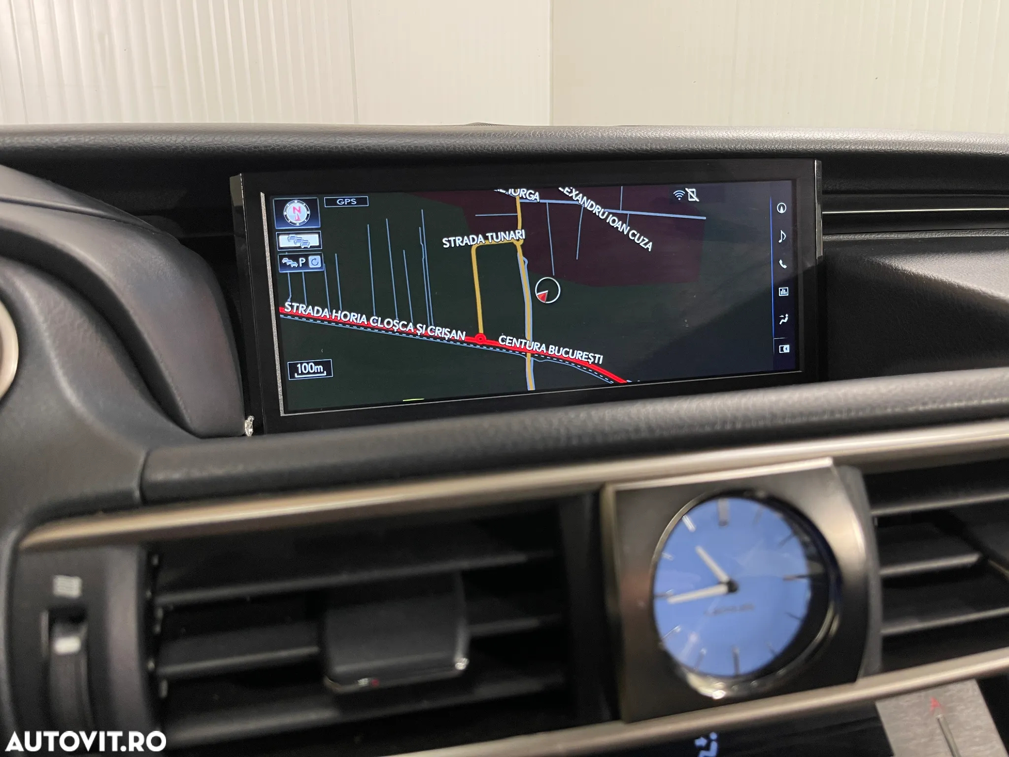 Lexus Seria IS 300h Executive - 17
