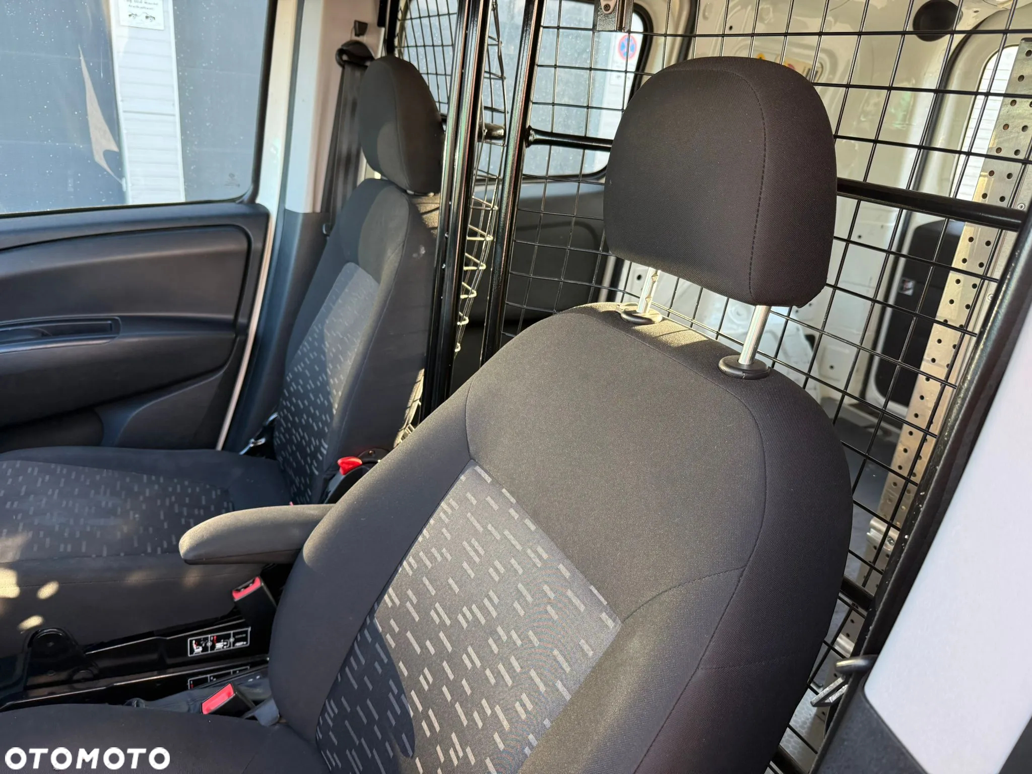 Opel COMBO - 8