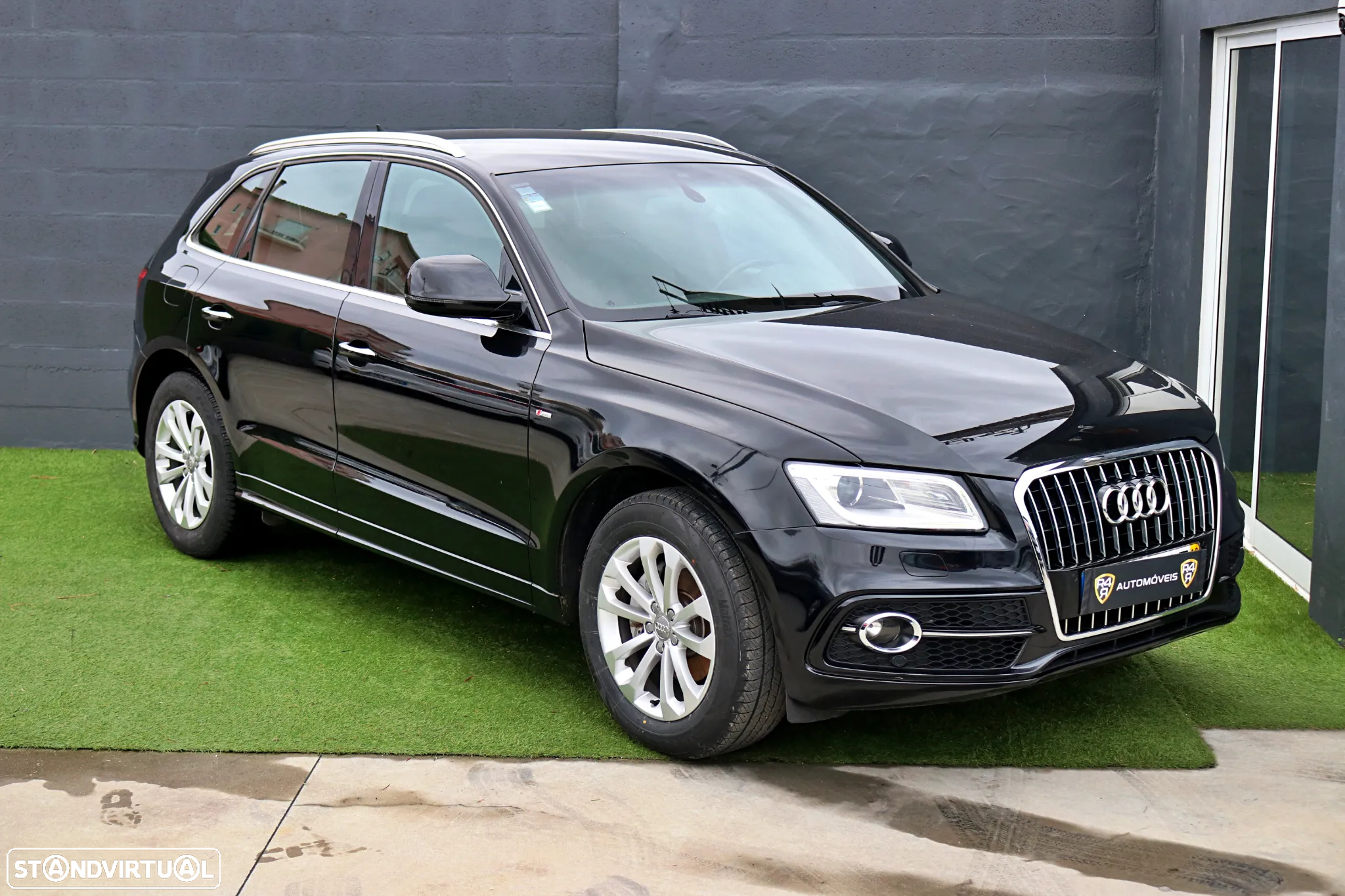 Audi Q5 2.0 TDi S-line - 2