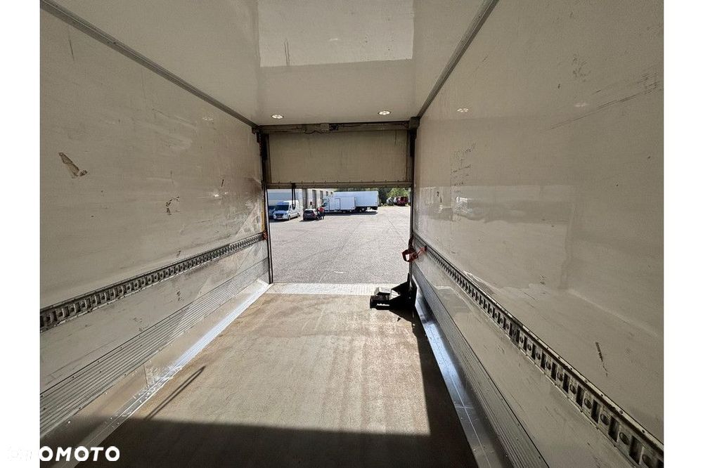 Volvo FM460 6x2 + CARRIER SUPRA 1250 - 12