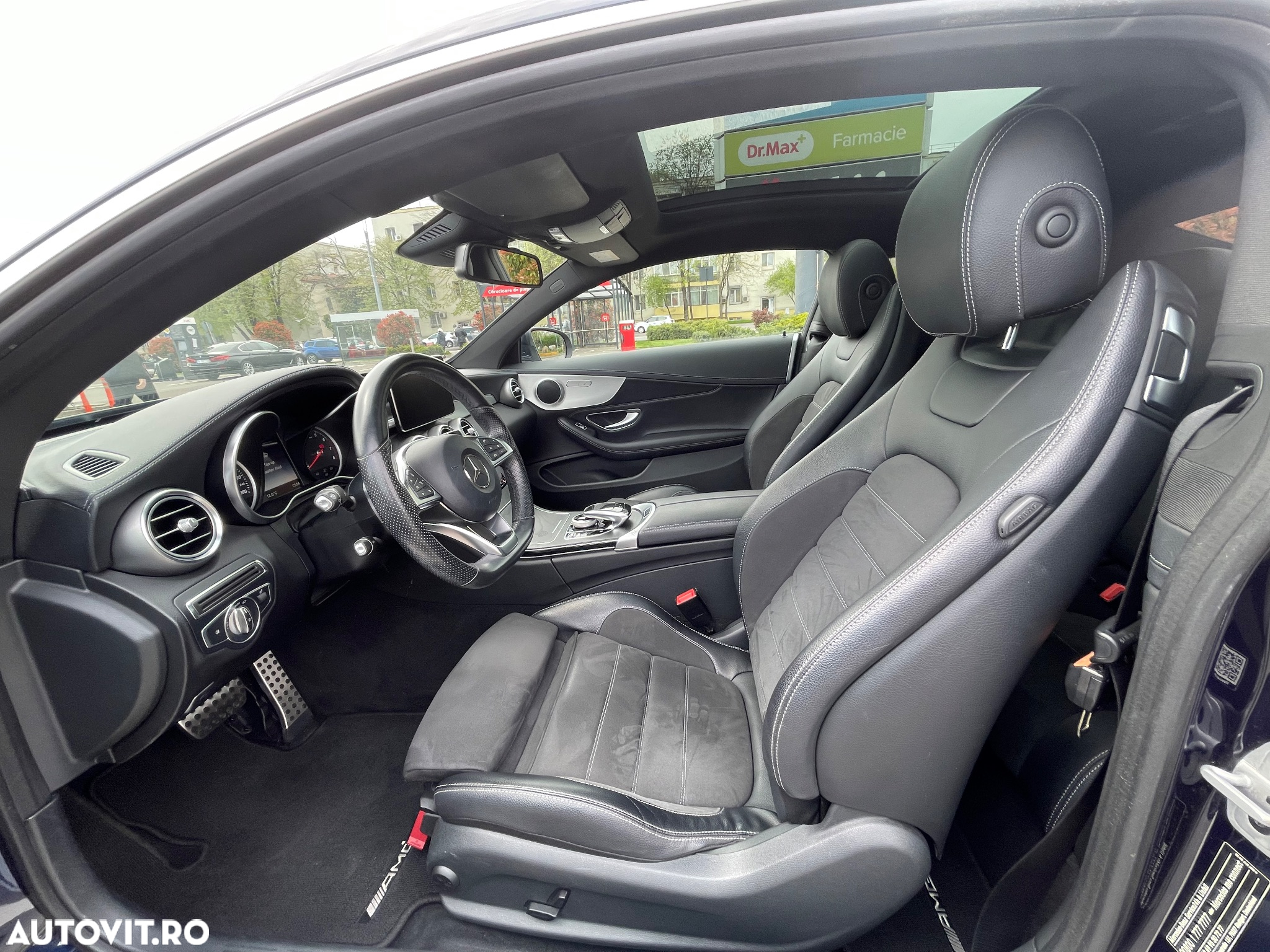 Mercedes-Benz C 200 Coupe 4Matic 9G-TRONIC AMG Line - 10