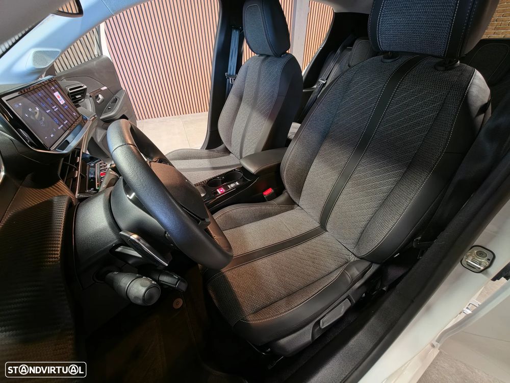 Peugeot 208 1.2 Hybrid Allure e-DCS6 - 10