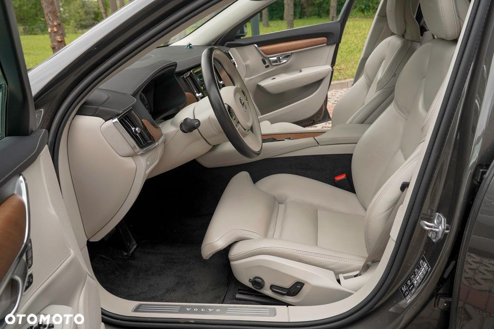 Volvo S90 D4 Inscription - 26