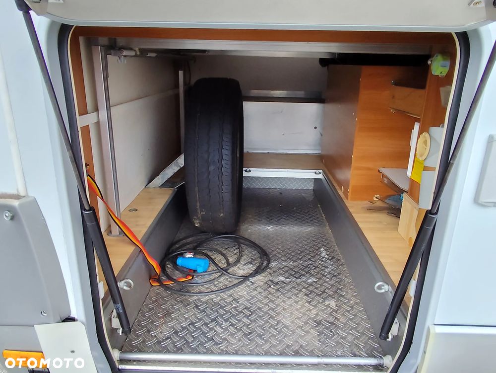Ford Kamper Hymer Eriba Car - 19