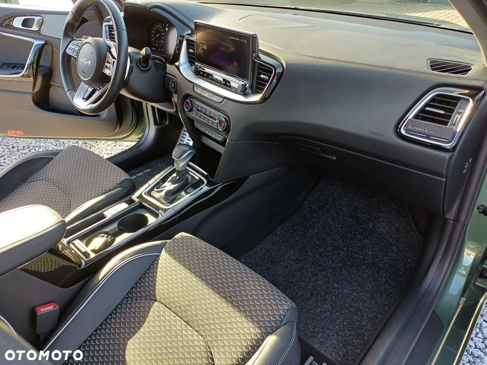 Kia Ceed 1.5 T-GDI Tribute DCT - 17