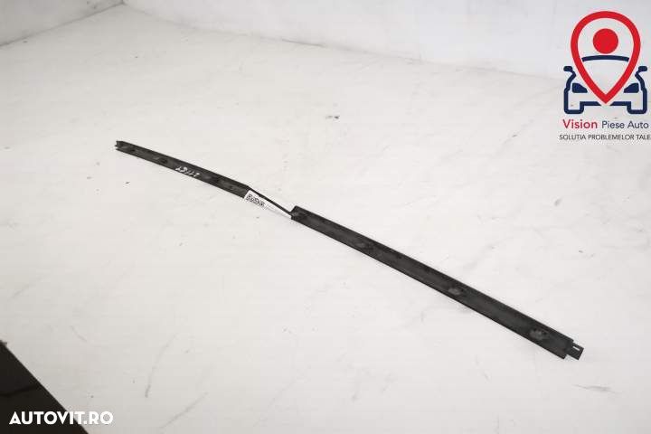 Ornament Central Fusta Spoiler Bara Fata Original In Stare Buna Land R - 6