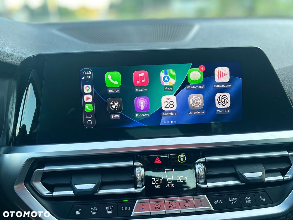 BMW Seria 3 318i M Sport - 33
