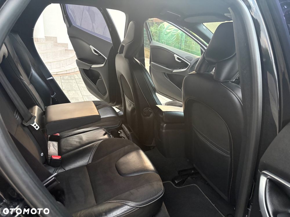 Volvo V40 D3 Geartronic R Design - 18