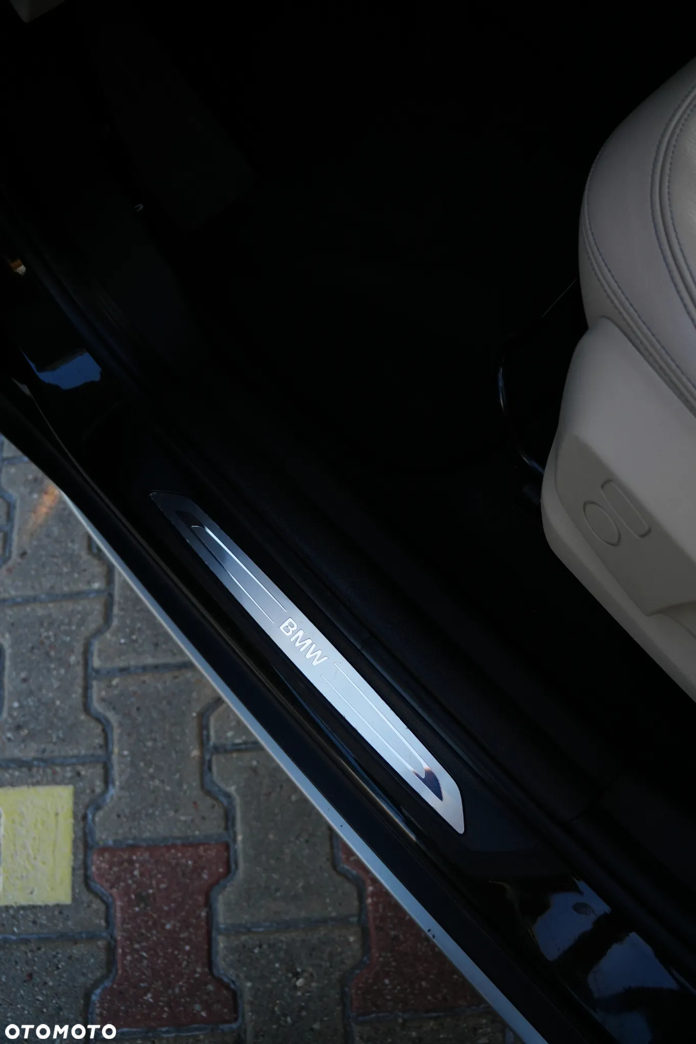 BMW X1 sDrive18i Advantage - 16