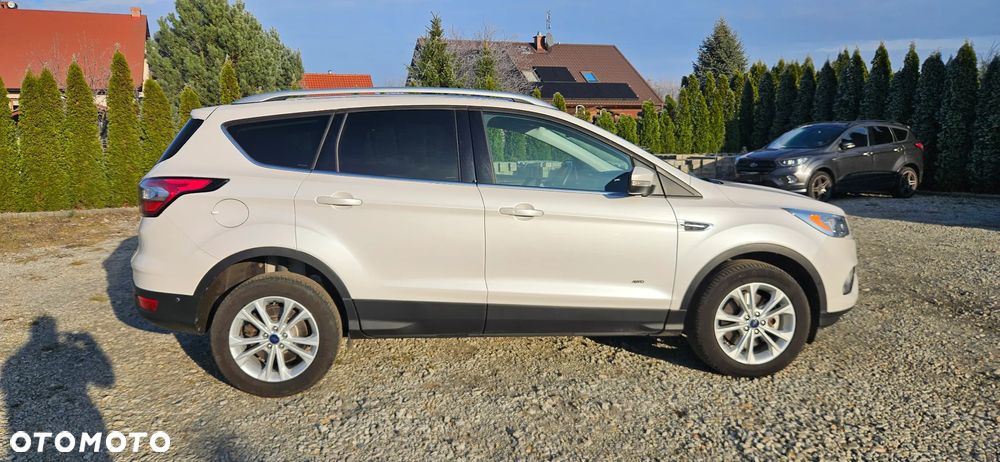Ford Kuga 2.0 TDCi 4x4 Titanium - 5