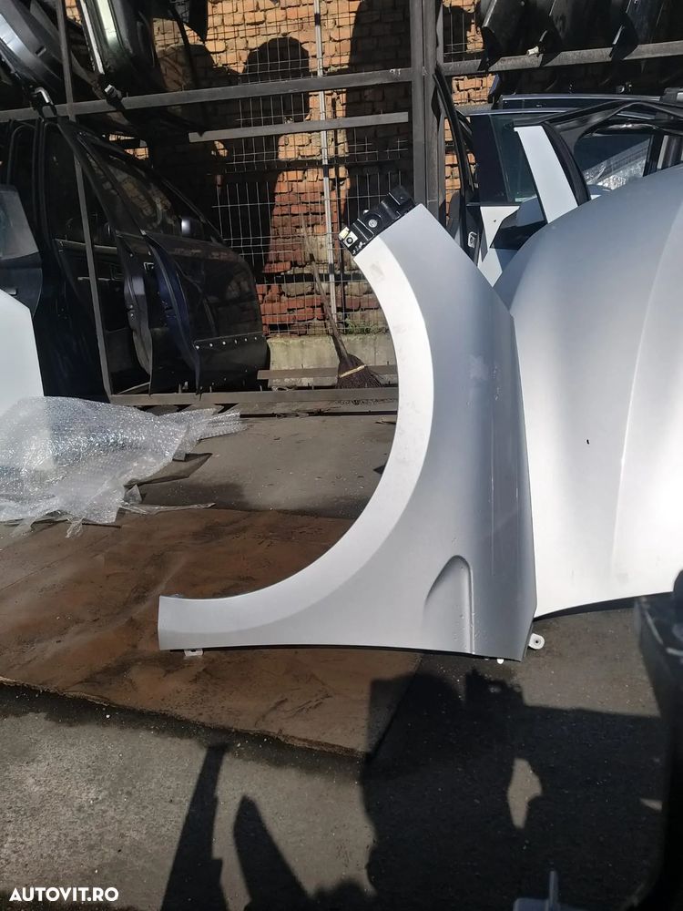 Vand Fata Completa Fara Farurui pentru Renault Clio 5 din 2021 , 1.0 Benzina - 5