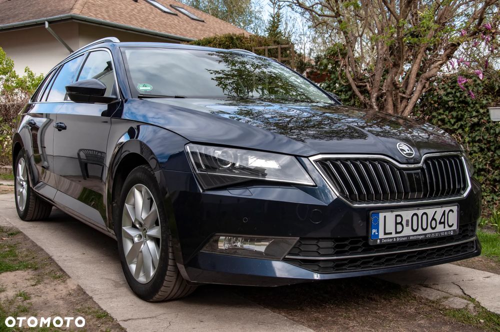 Skoda Superb 2.0 TDI DSG Style - 2