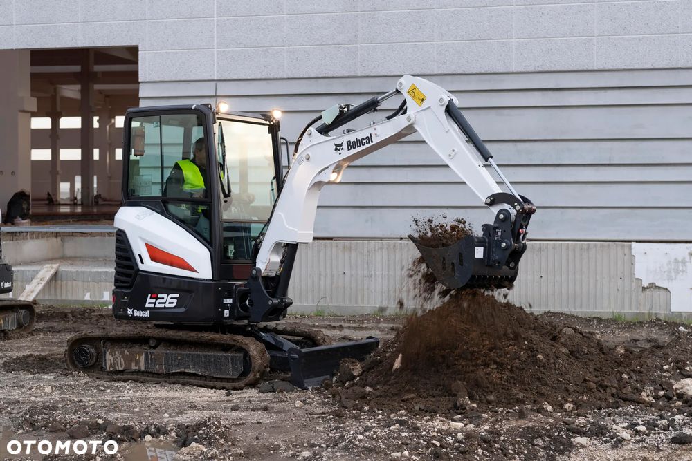 Bobcat E26 - 5