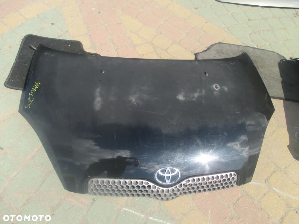 maska Toyota Yaris I 209 bez rdzy - 1