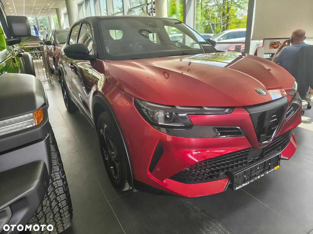 Alfa Romeo Junior 1.2 mHEV Ibrida Q4 eDCT - 14