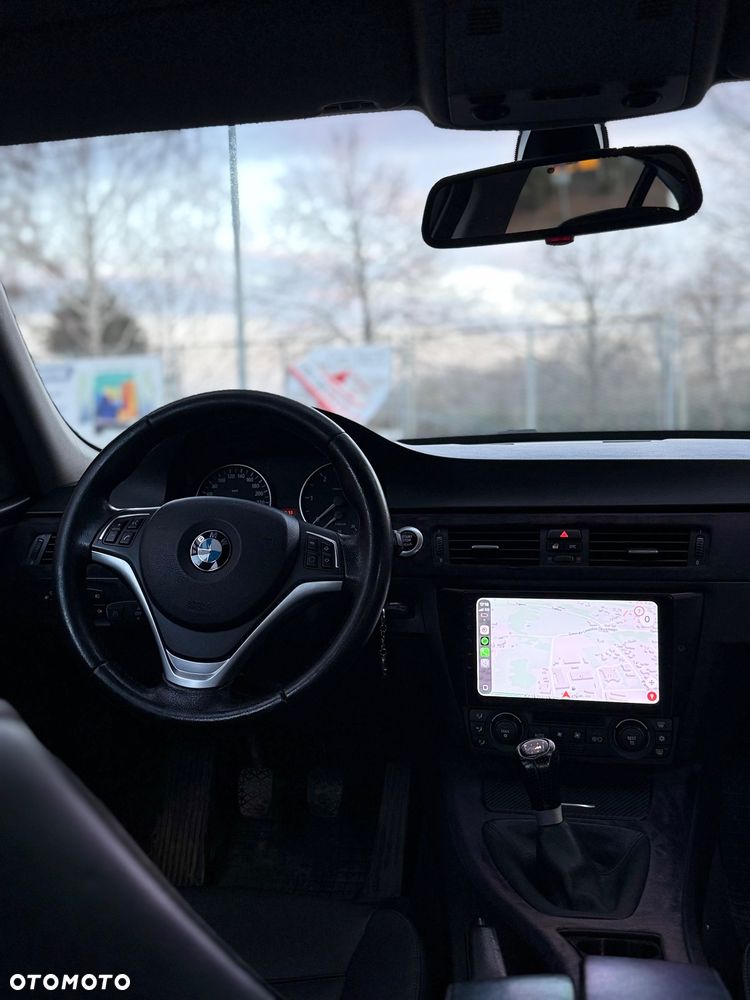 BMW Seria 3 318d - 6