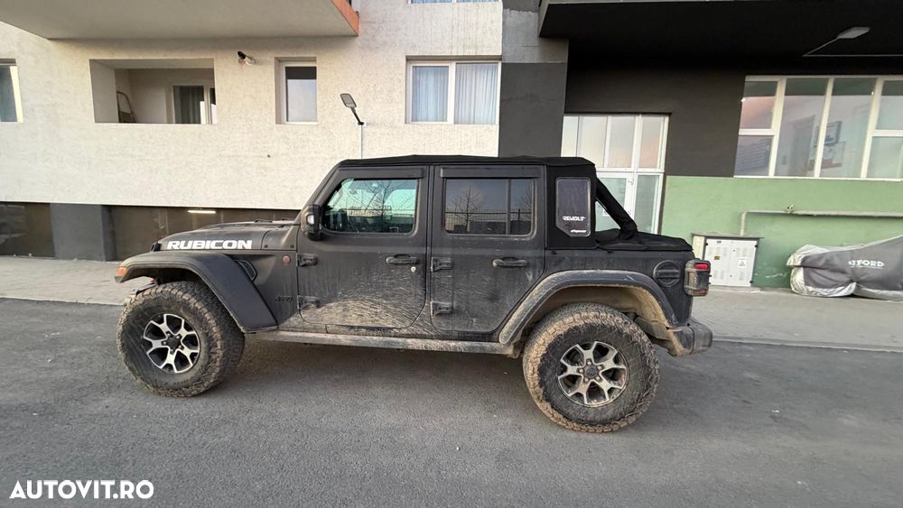 Jeep Wrangler - 5