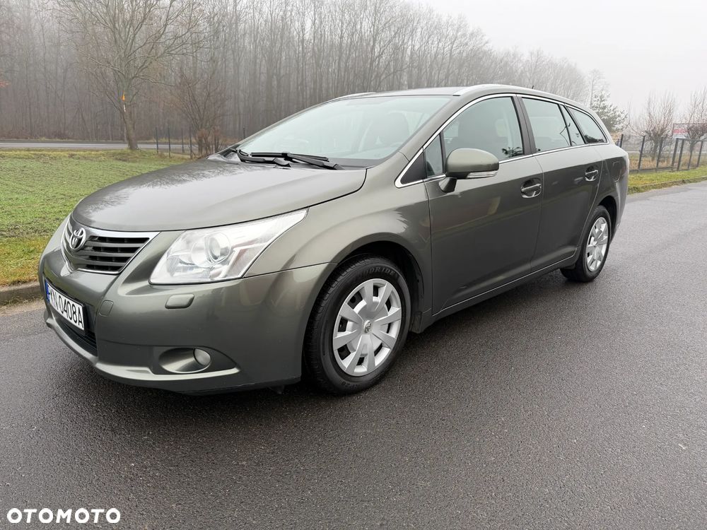 Toyota Avensis 1.8 Executive - 3