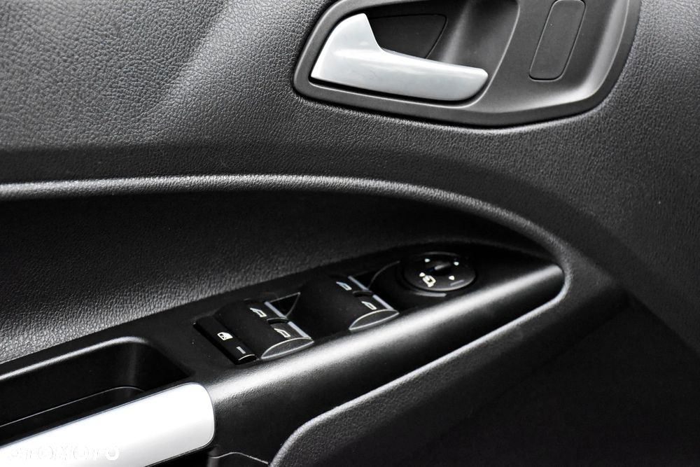 Ford Tourneo Connect Gr 1.5 TDCi Titanium PowerShift - 25