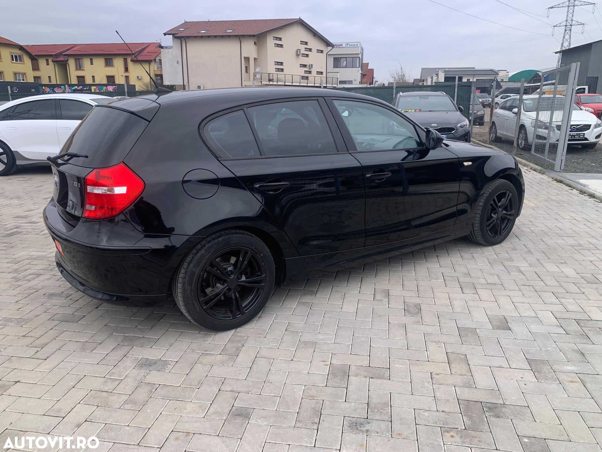 BMW Seria 1 116i - 11