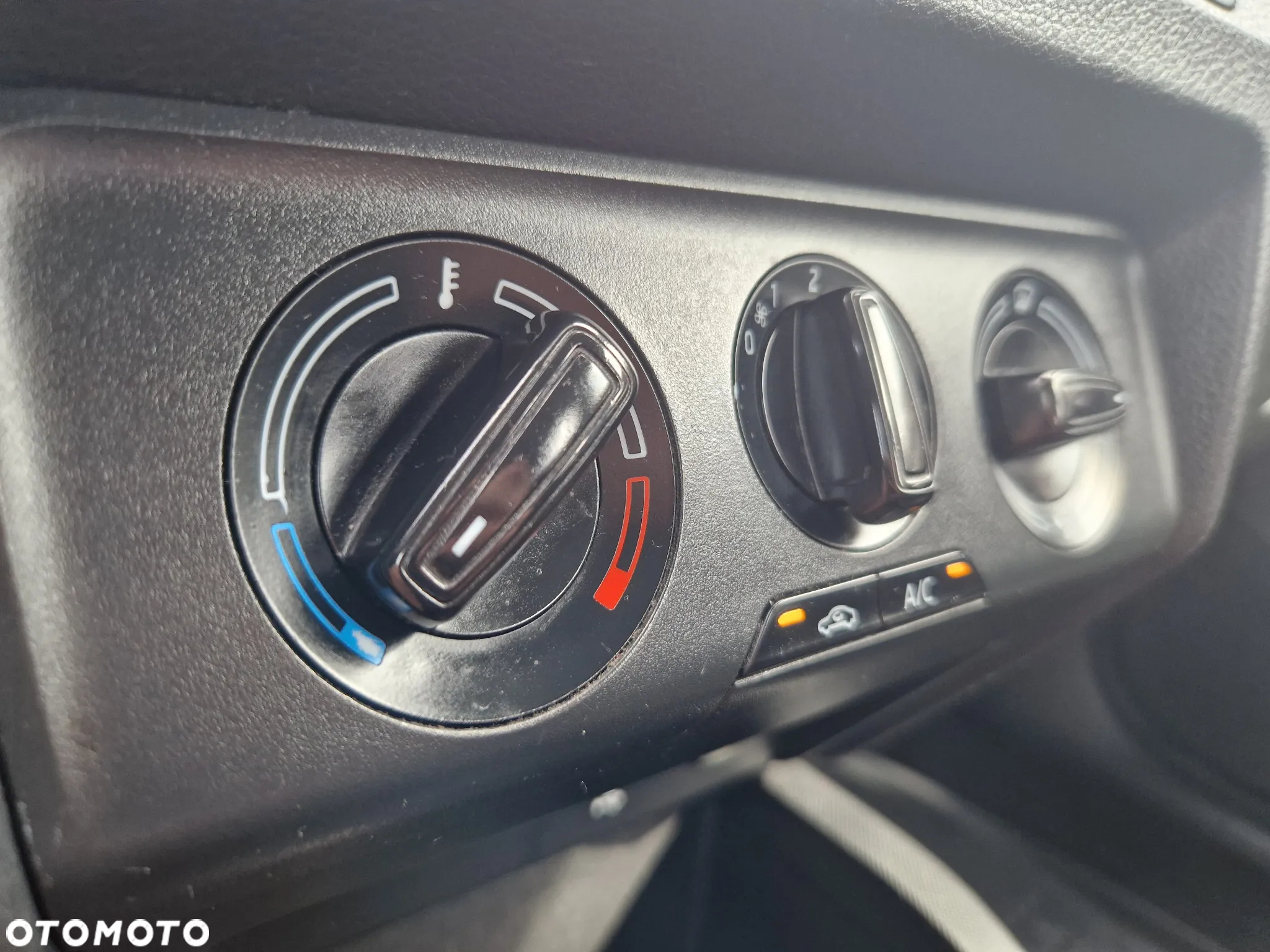Skoda Fabia 1.0 Ambition - 25
