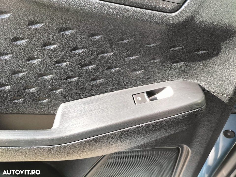 Ford Kuga - 18