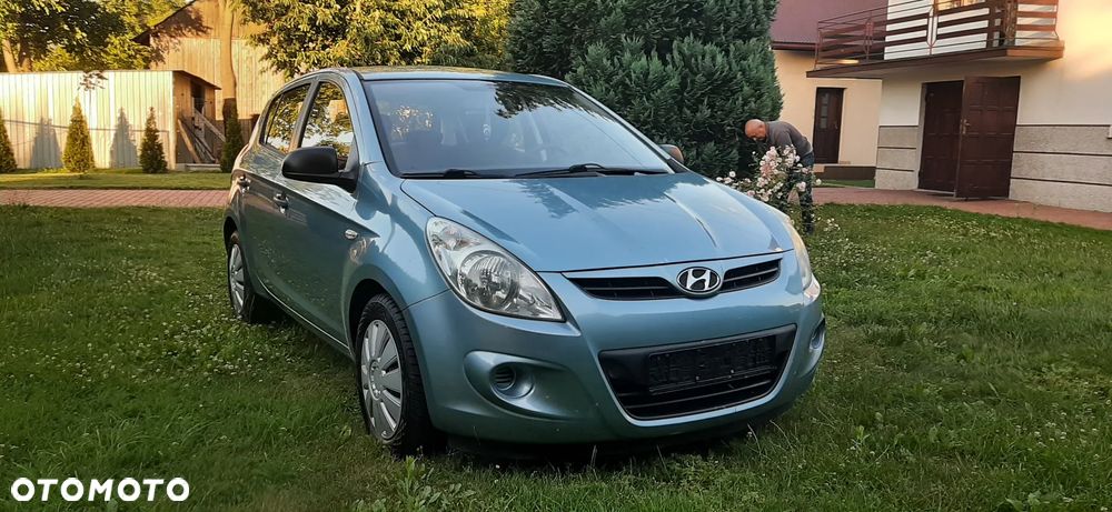 Hyundai i20 - 21