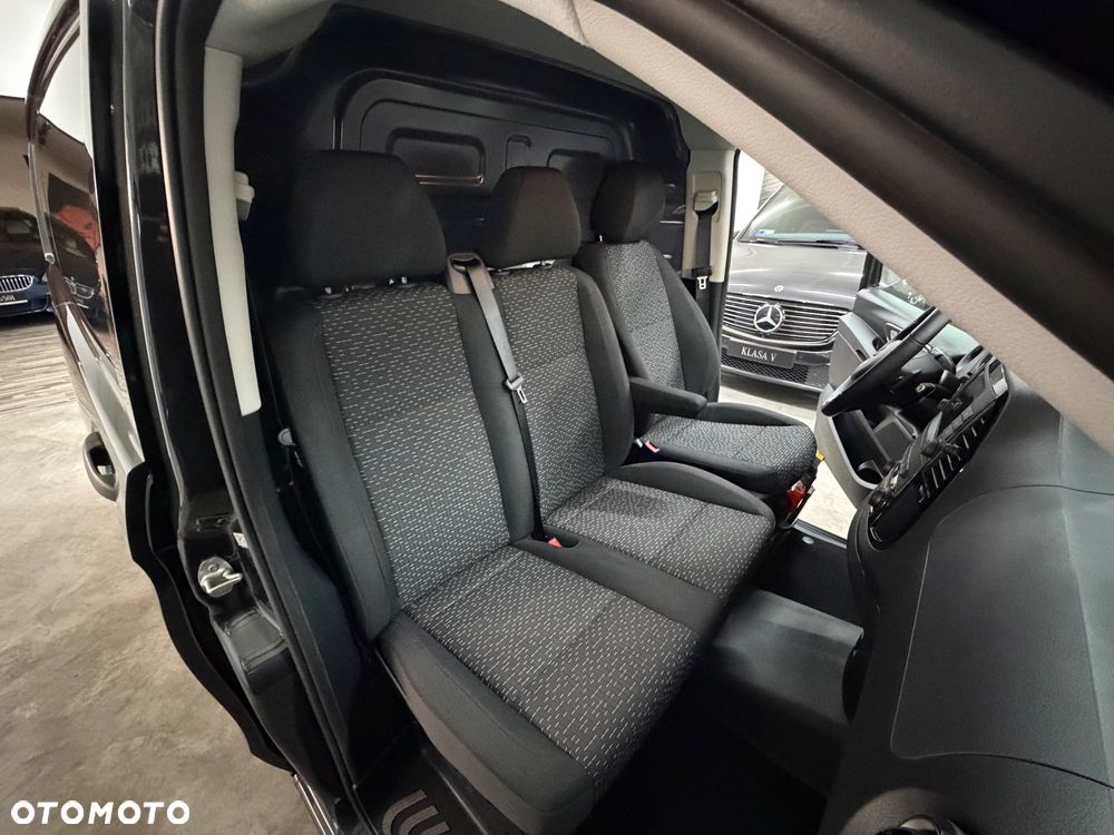 Mercedes-Benz eVITO - 21