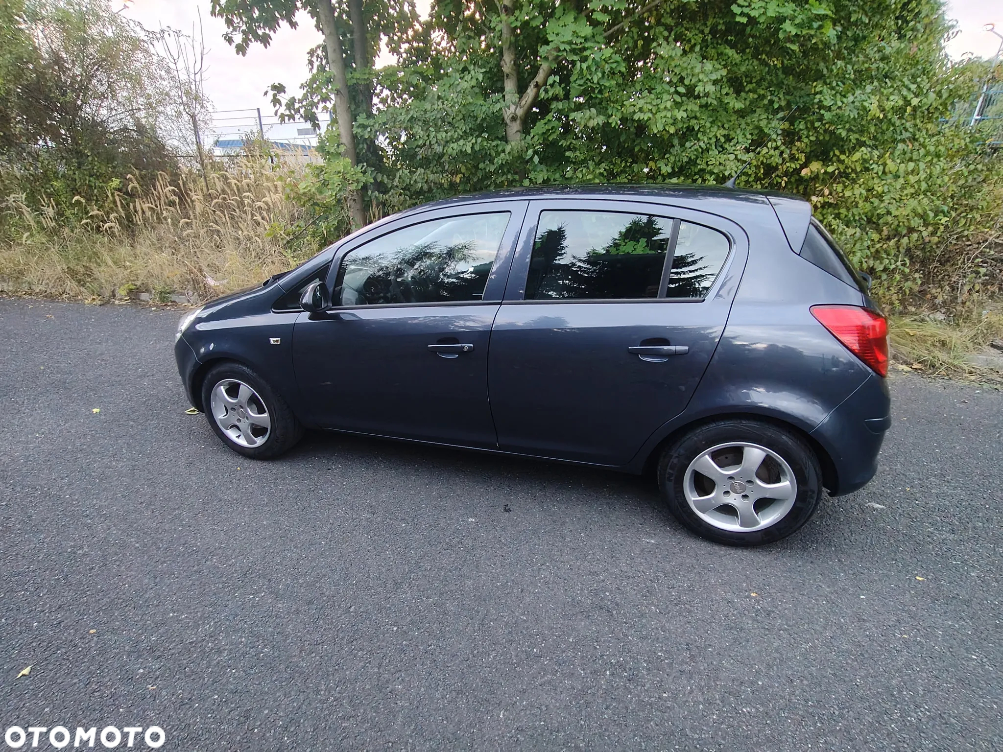 Opel Corsa 1.2 16V Easytronic Cosmo - 10