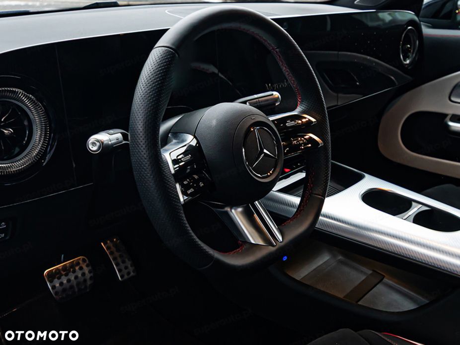 Mercedes-Benz CLA 200 mHEV 8G-DCT - 12