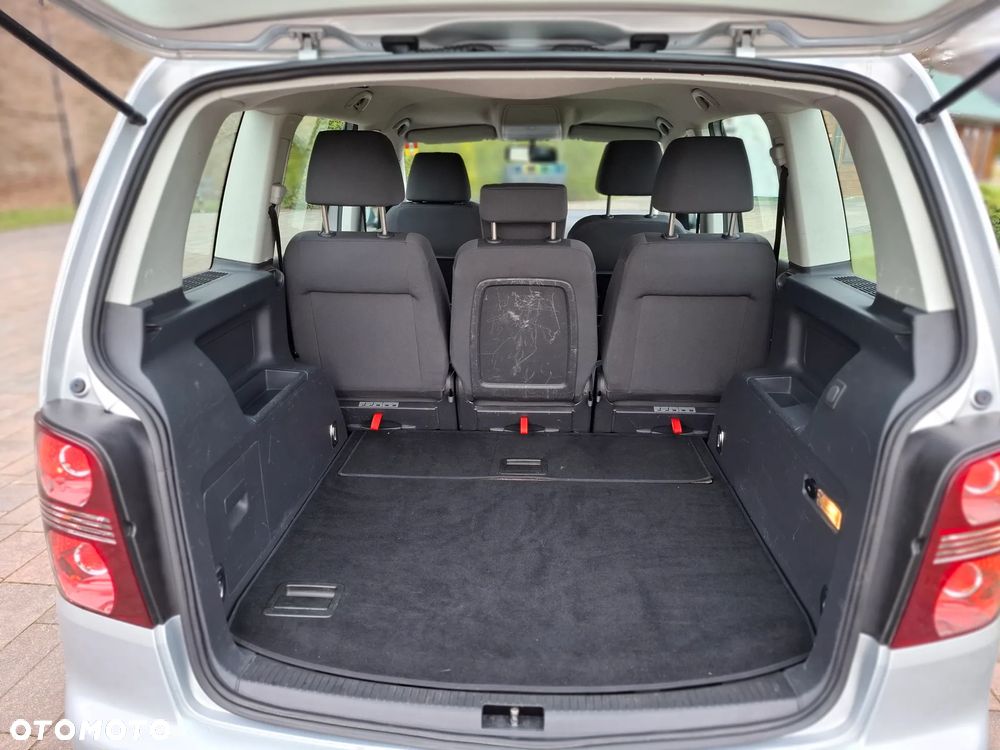 Volkswagen Touran 1.9 TDI DPF Highline - 11