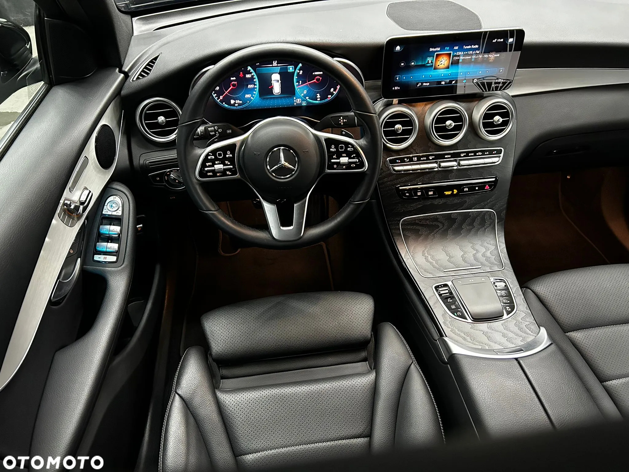 Mercedes-Benz GLC - 17