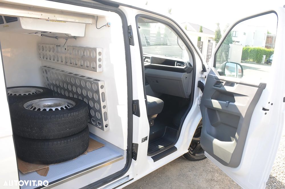 Volkswagen Transporter - 22