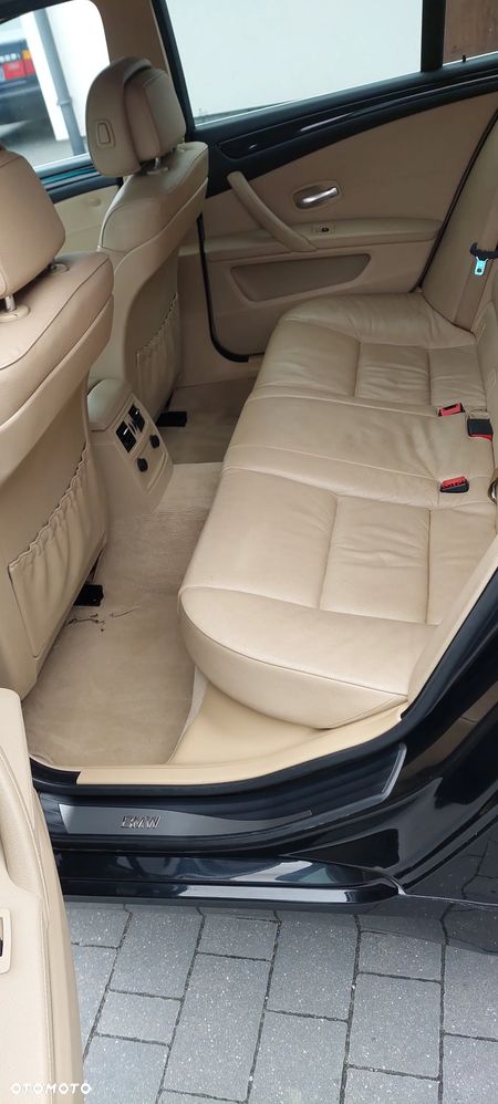 BMW Seria 5 520d - 13